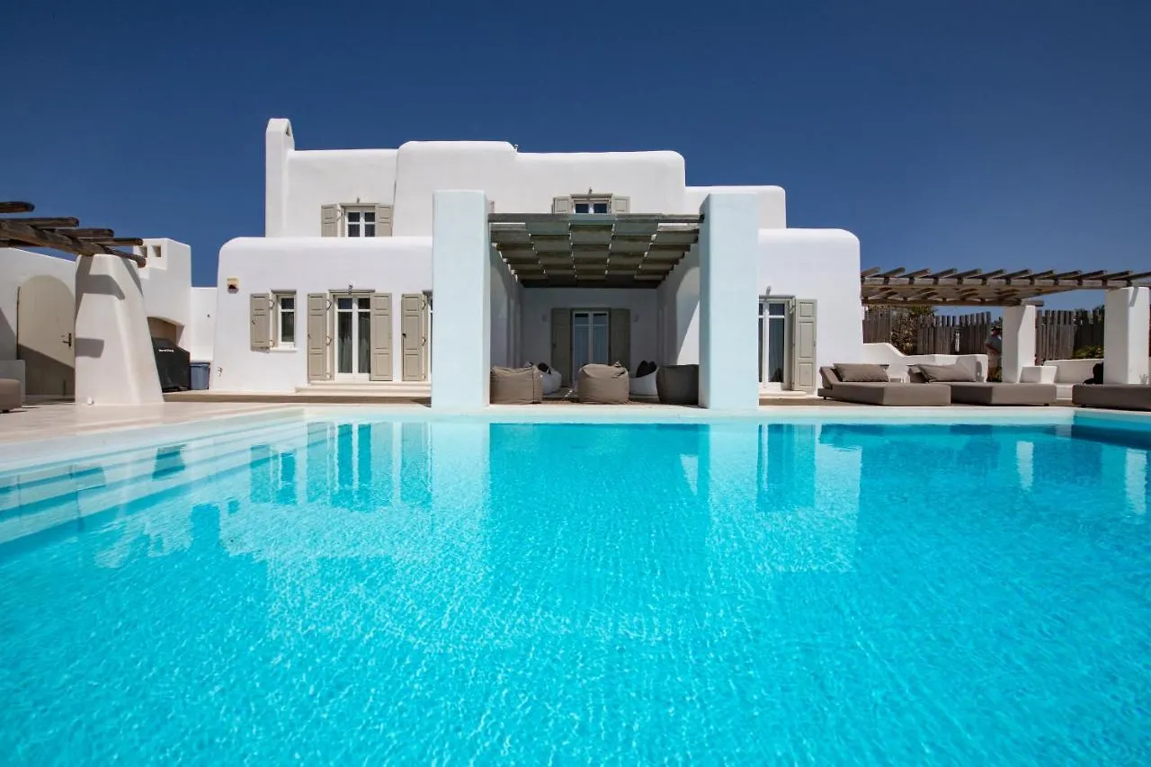 Diles Villas & Suites Mykonos Tourlos