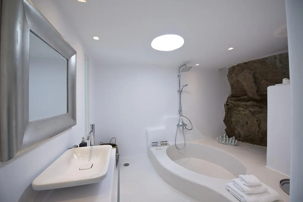 Diles Villas & Suites Mykonos Tourlos