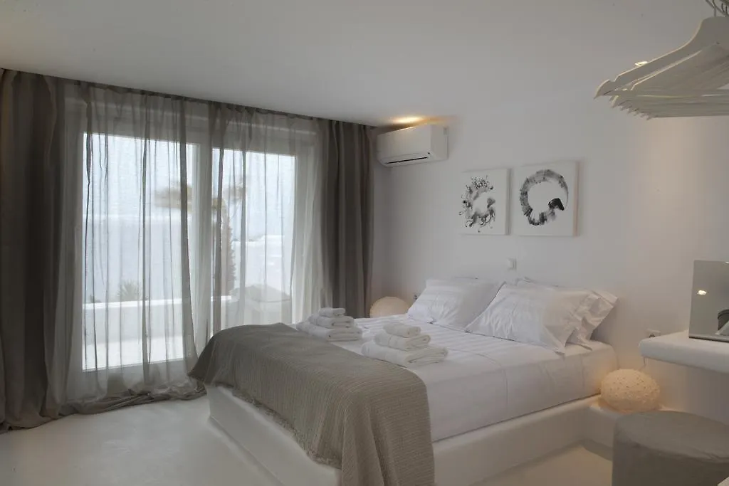Diles Villas & Suites Mykonos Tourlos