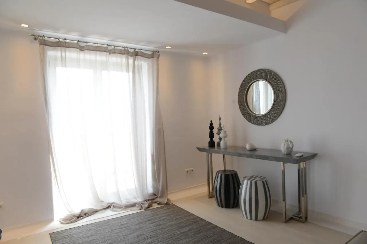 Diles Villas & Suites Mykonos Tourlos