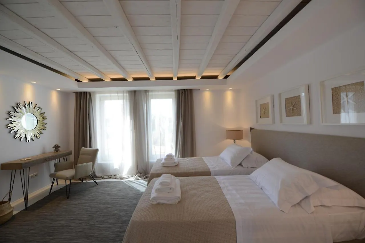 Diles Villas & Suites Mykonos Tourlos