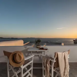 Namaste Boutique Mykonos Tourlos